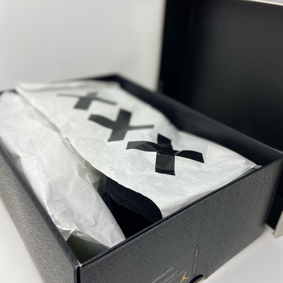 Air Jordan XXX - Picture 2 of 9